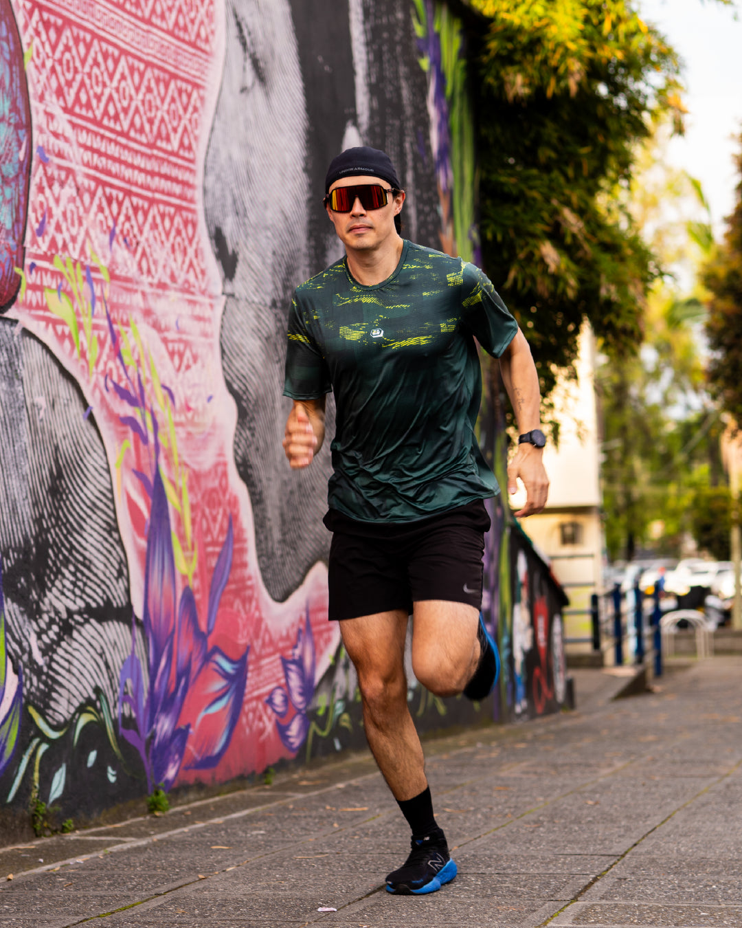 CAMISETA RUNNING HOMBRE VERDE