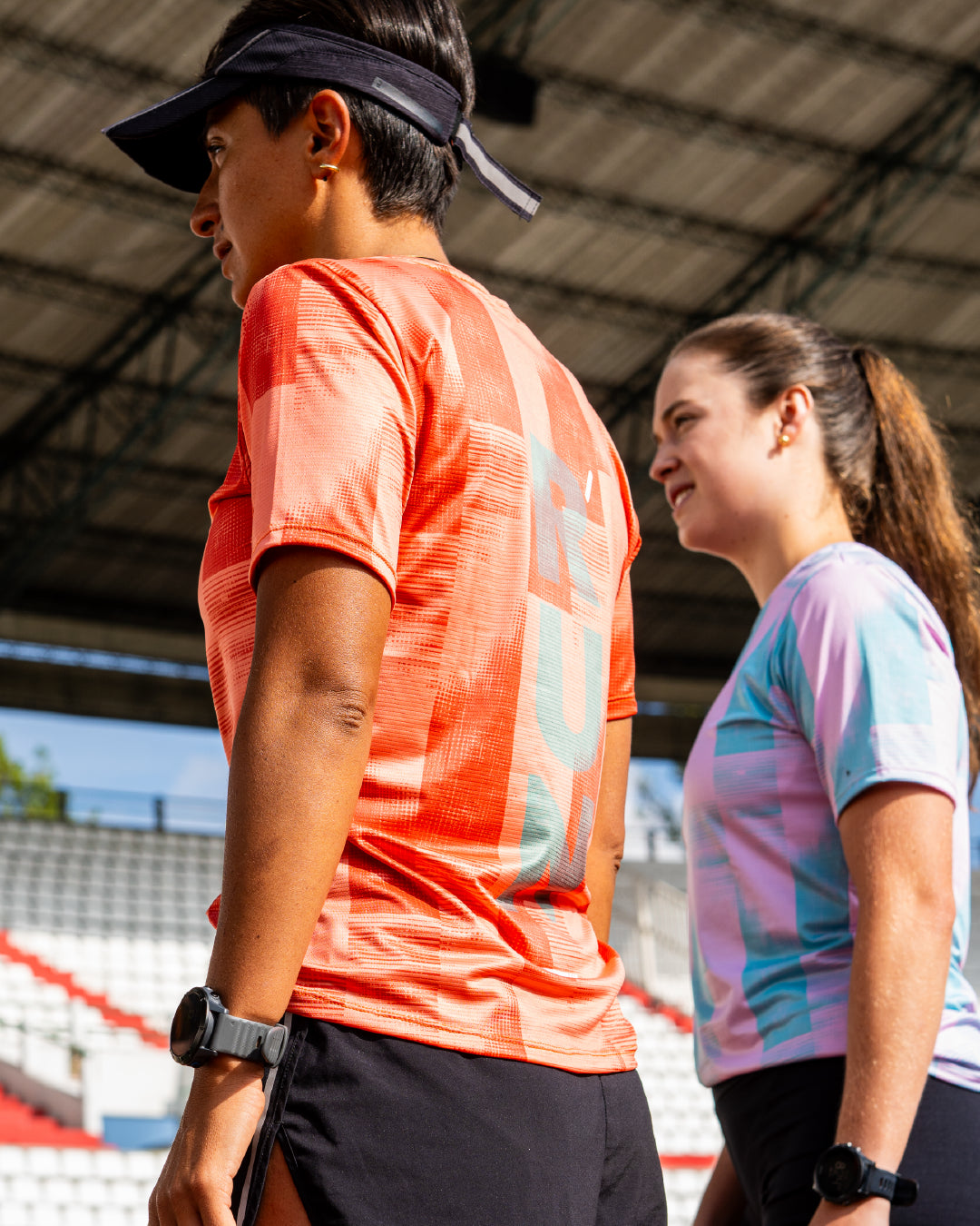 CAMISETA RUNNING MUJER | SALMÓN