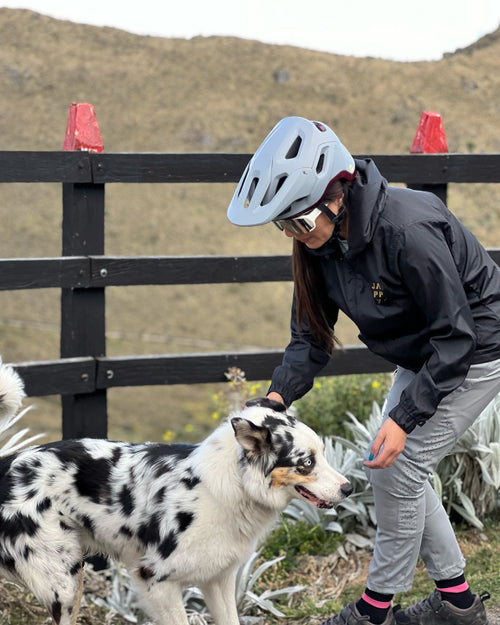 Cortavientos Negro - Mujer