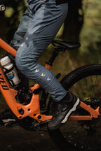 HUMO - Pantalón smoky black - Mujer