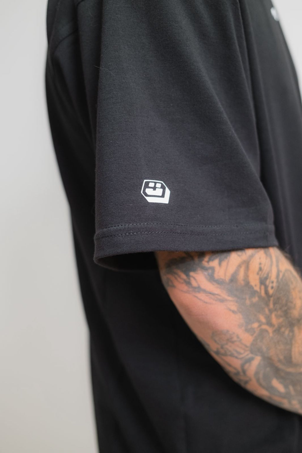 ORÍGENES - Pocket Tee Deep Black - UniSex