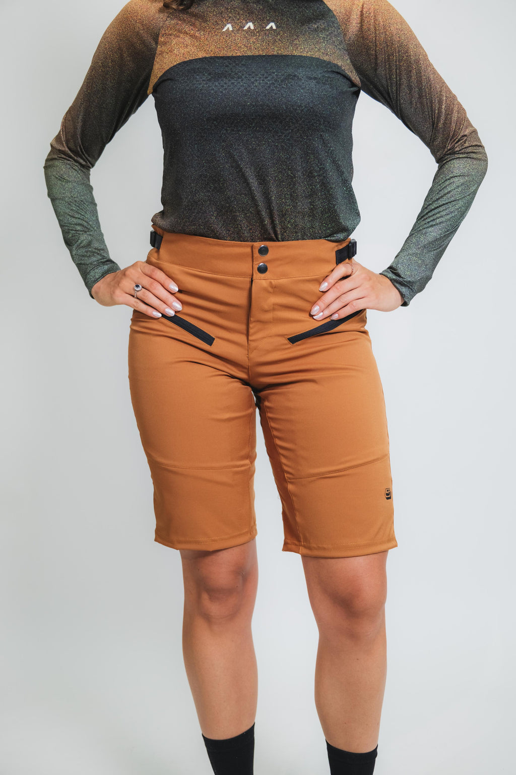 SHORT - Ocre - Mujer