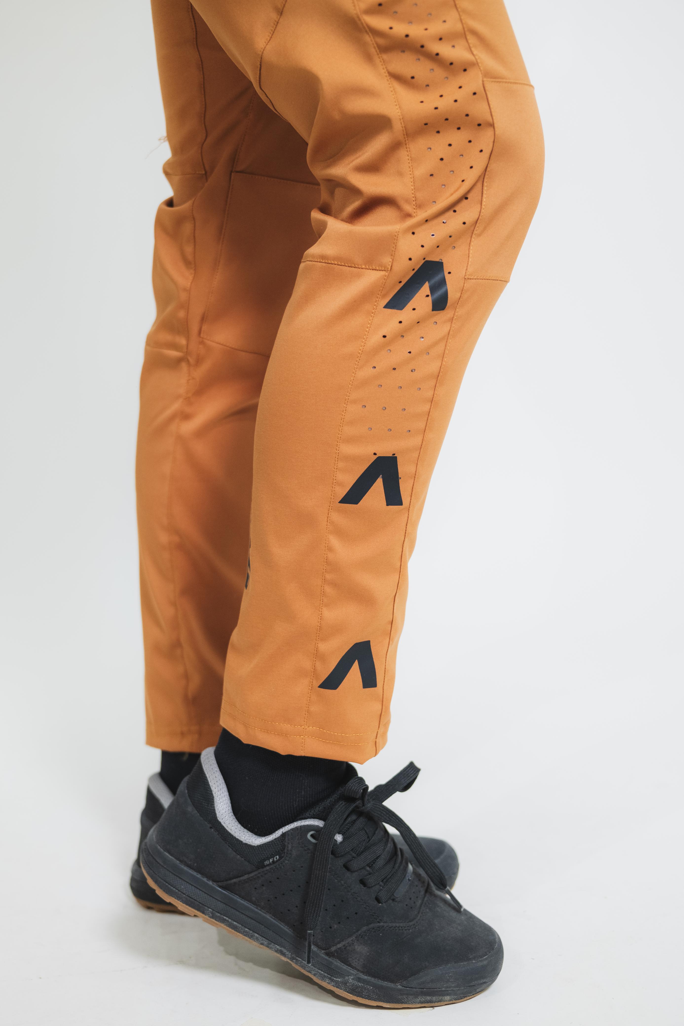 ORÍGENES - Pantalón Ocre - Mujer