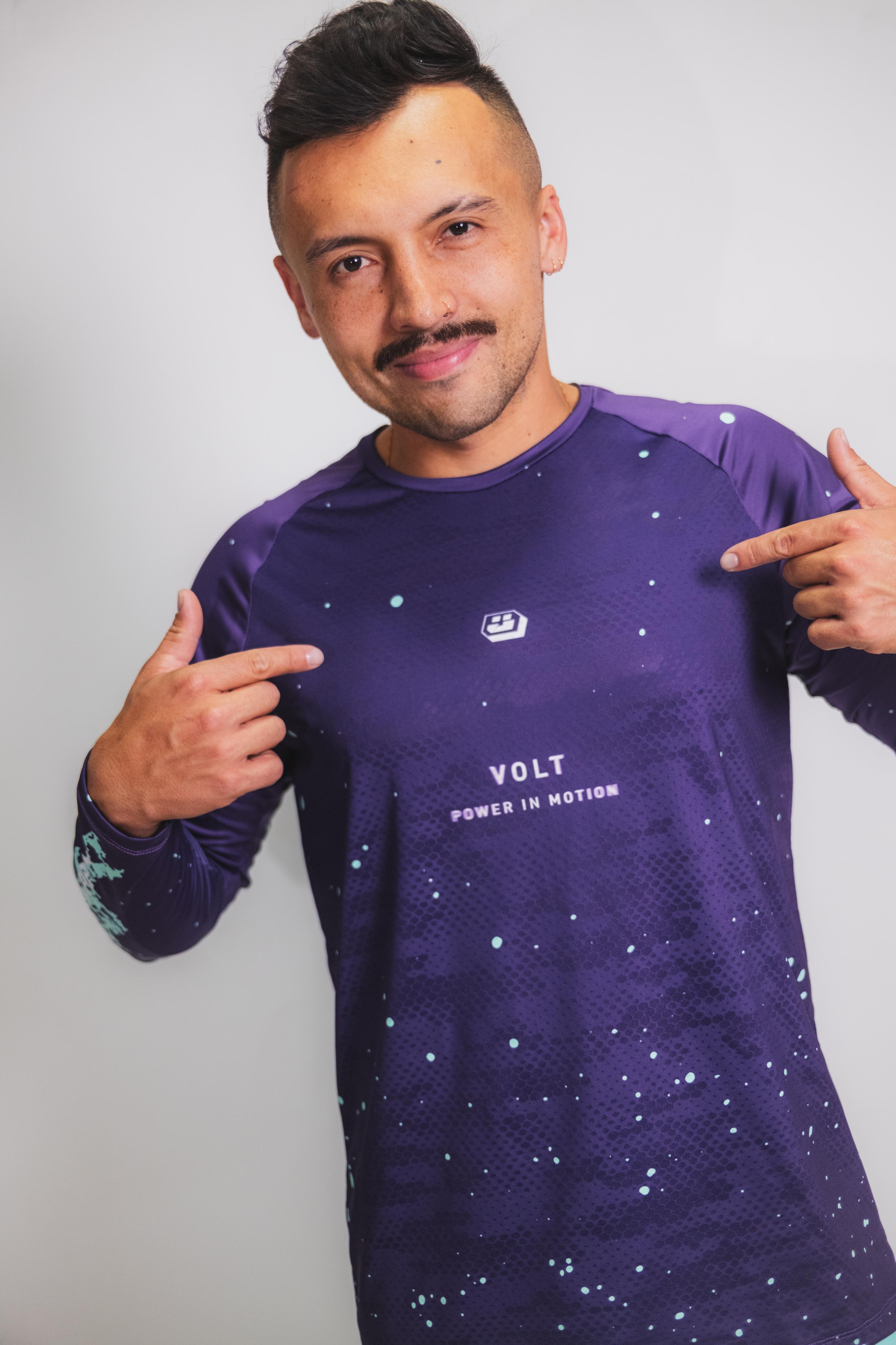 VOLT - Jersey morado -  Hombre