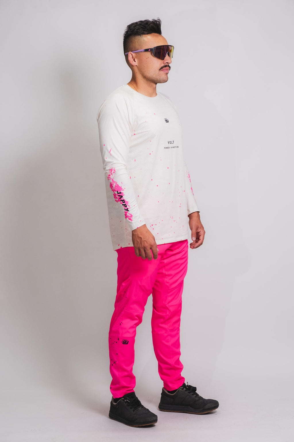 VOLT - Pantalón fucsia -  Hombre