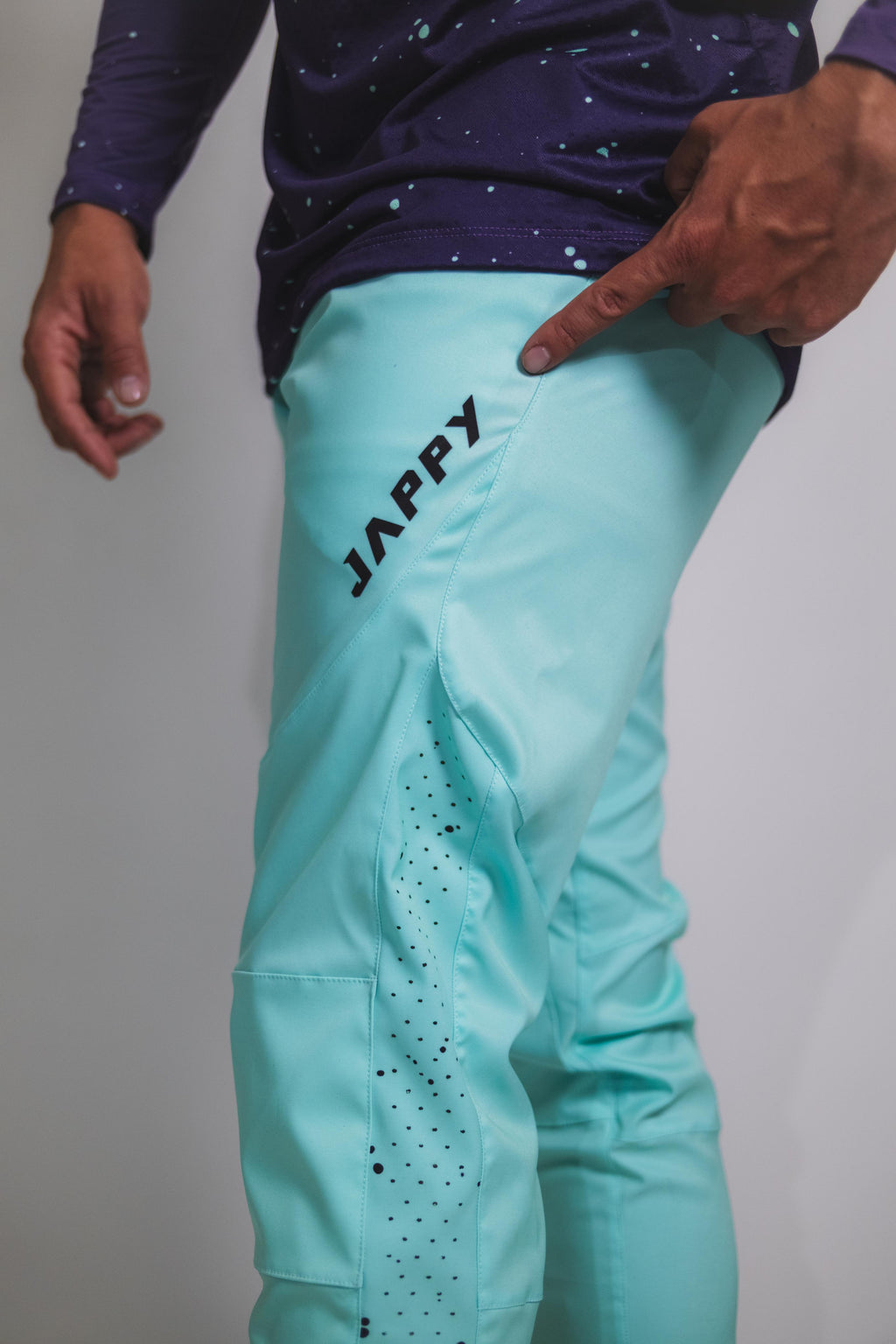 VOLT - Pantalón azul -  Hombre