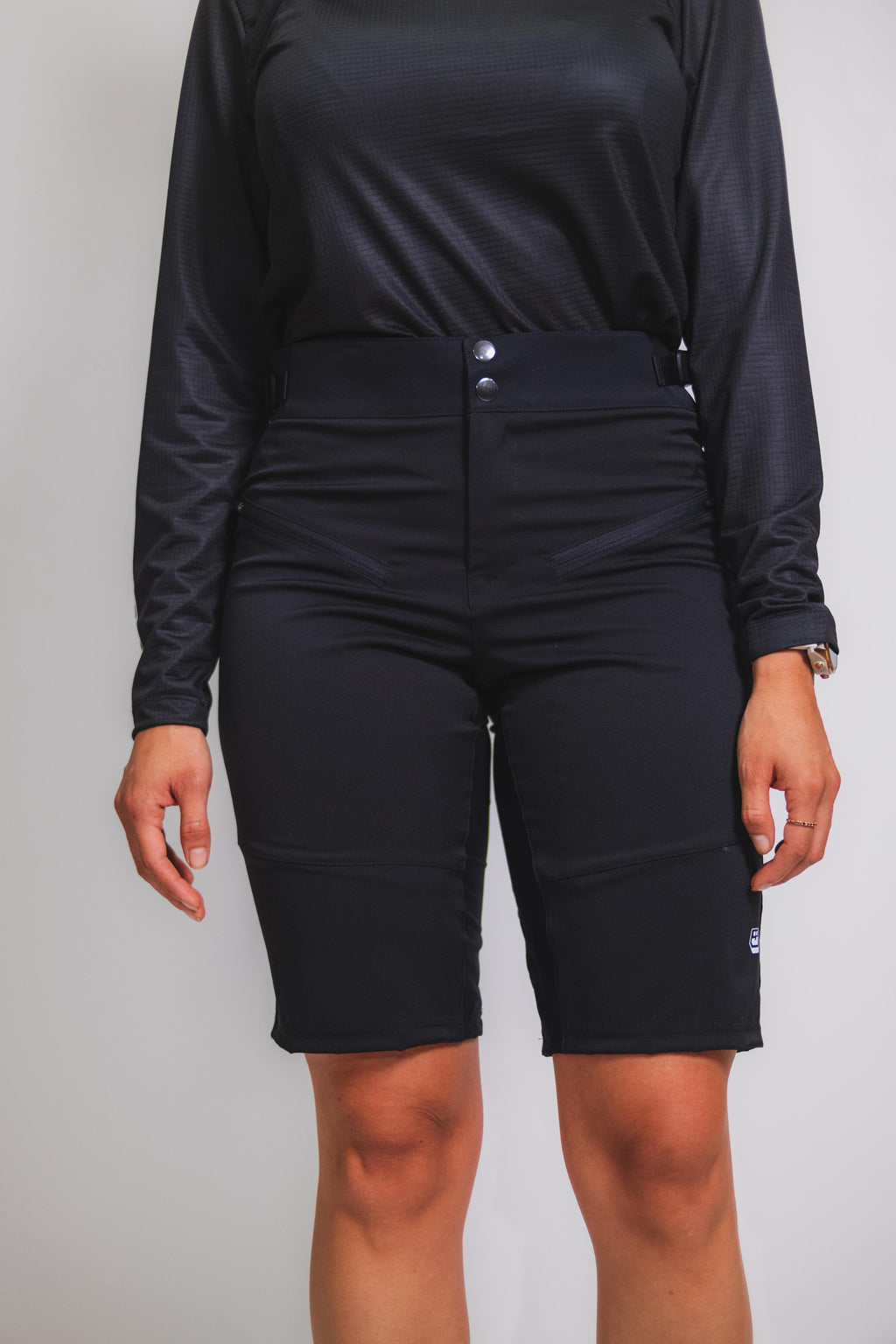 ORÍGENES - Short negro - Mujer