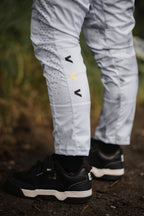 HUMO - Pantalón ash grey - Mujer