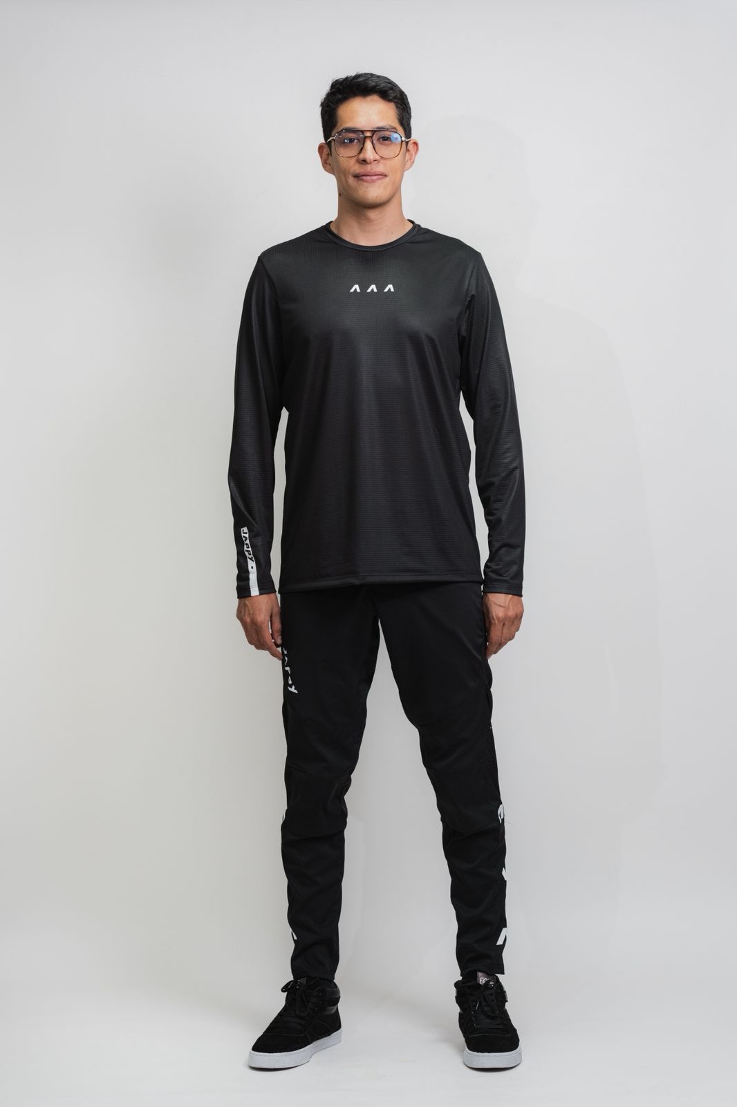 ORÍGENES - Pantalón Deep Black - Hombre