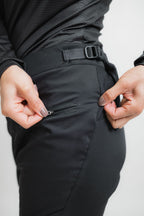 ORÍGENES - Pantalón Deep Black - Mujer