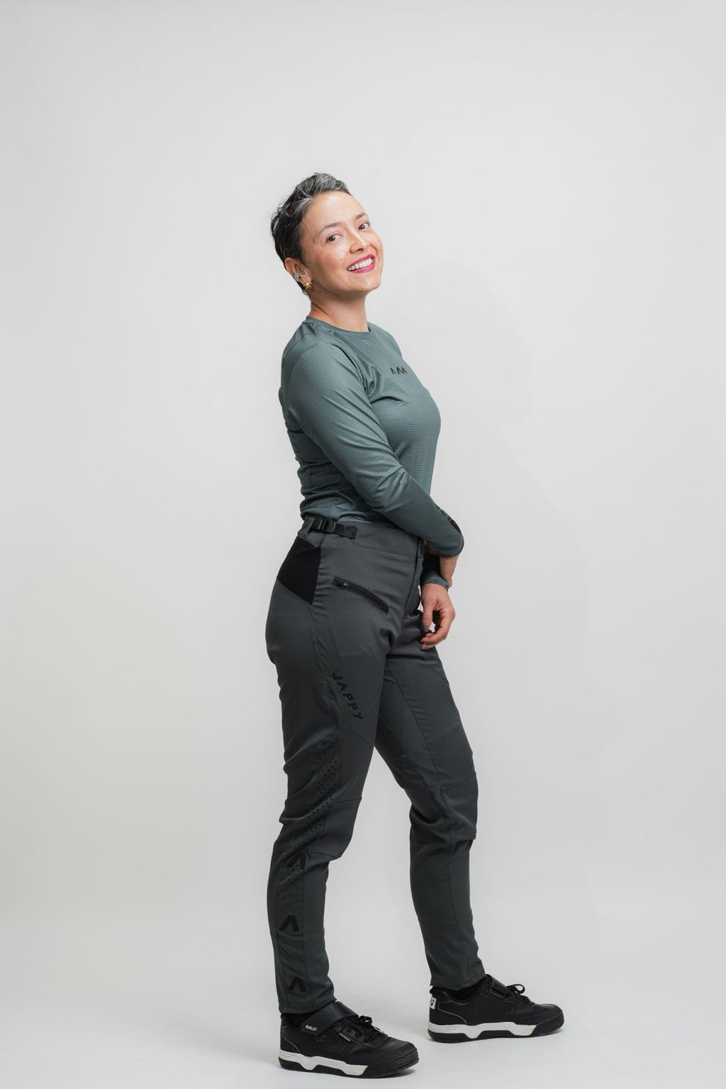 ORÍGENES - Pantalón Iron Grey - Mujer