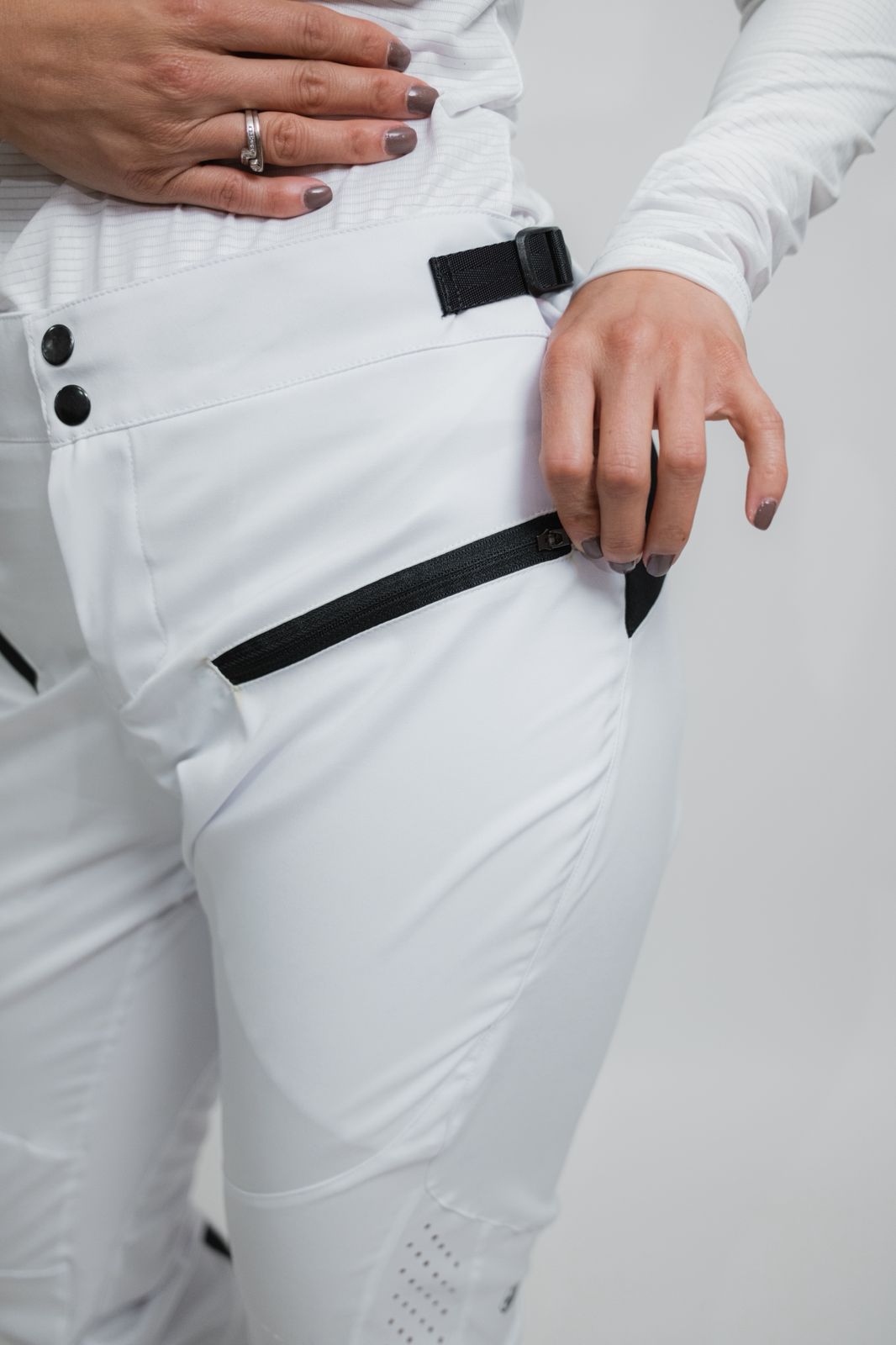 ORÍGENES - Pantalón Stone White - Mujer